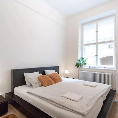 Luxury Apartment On Old Town Square Prag Dış mekan fotoğraf