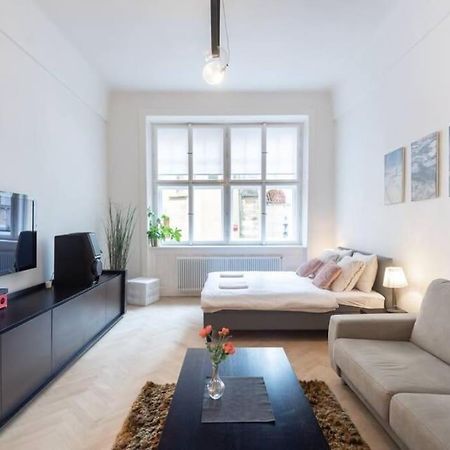 Luxury Apartment On Old Town Square Prag Dış mekan fotoğraf