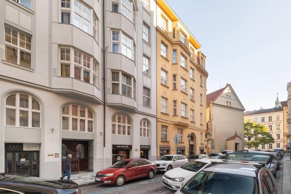 Luxury Apartment On Old Town Square Prag Dış mekan fotoğraf